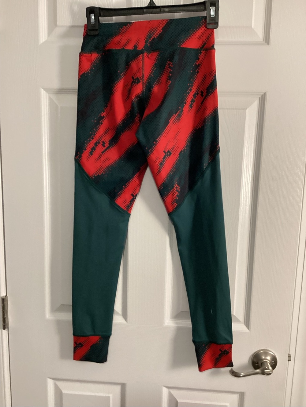 Set ASOS Red and Green Mesh Tank and Legging